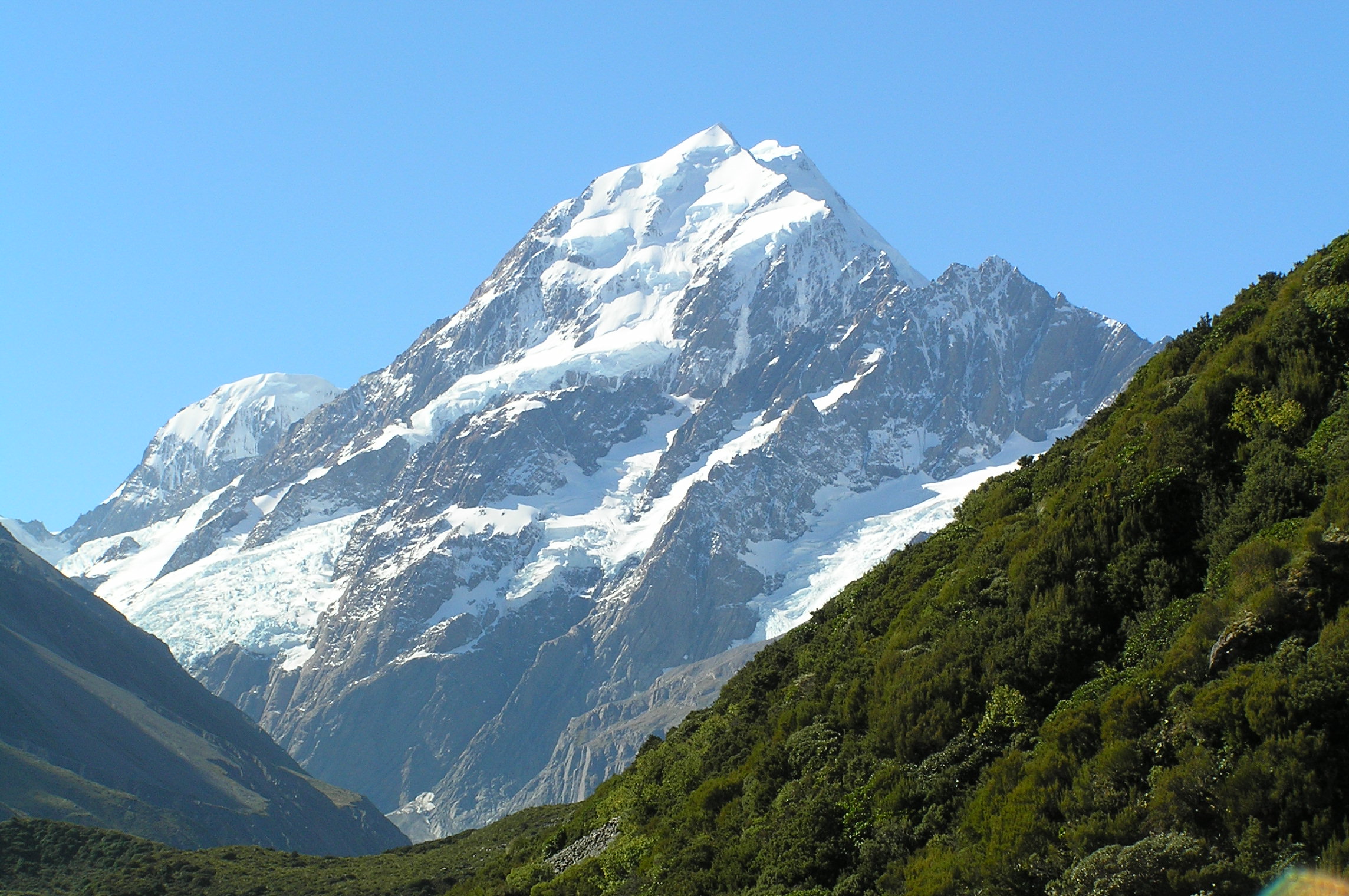 Aoraki-Mount_Cook_from_Hooker_Valley